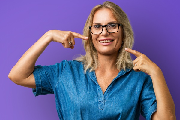 How A Dental Bridge Can Improve Your Oral Health